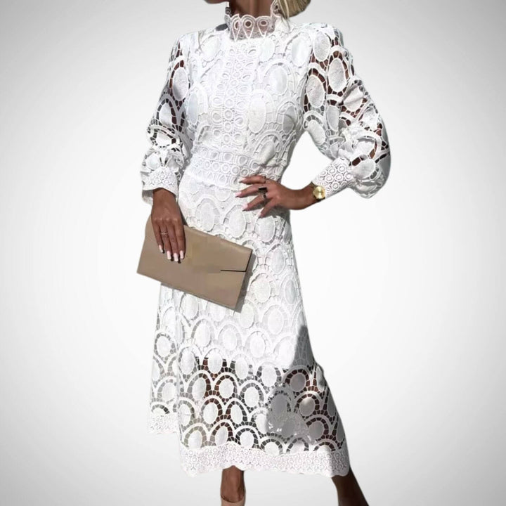 Amara - Flattering Lace Maxi Dress