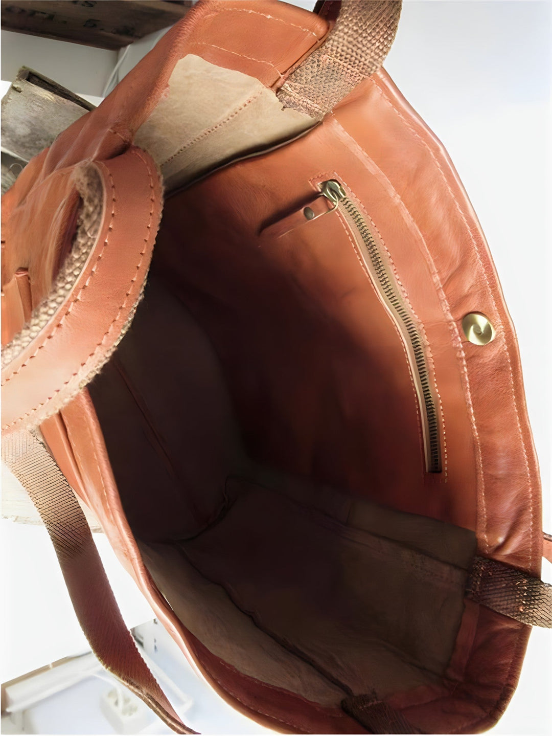 Vennessa - Vintage Suede Shoulder Bag